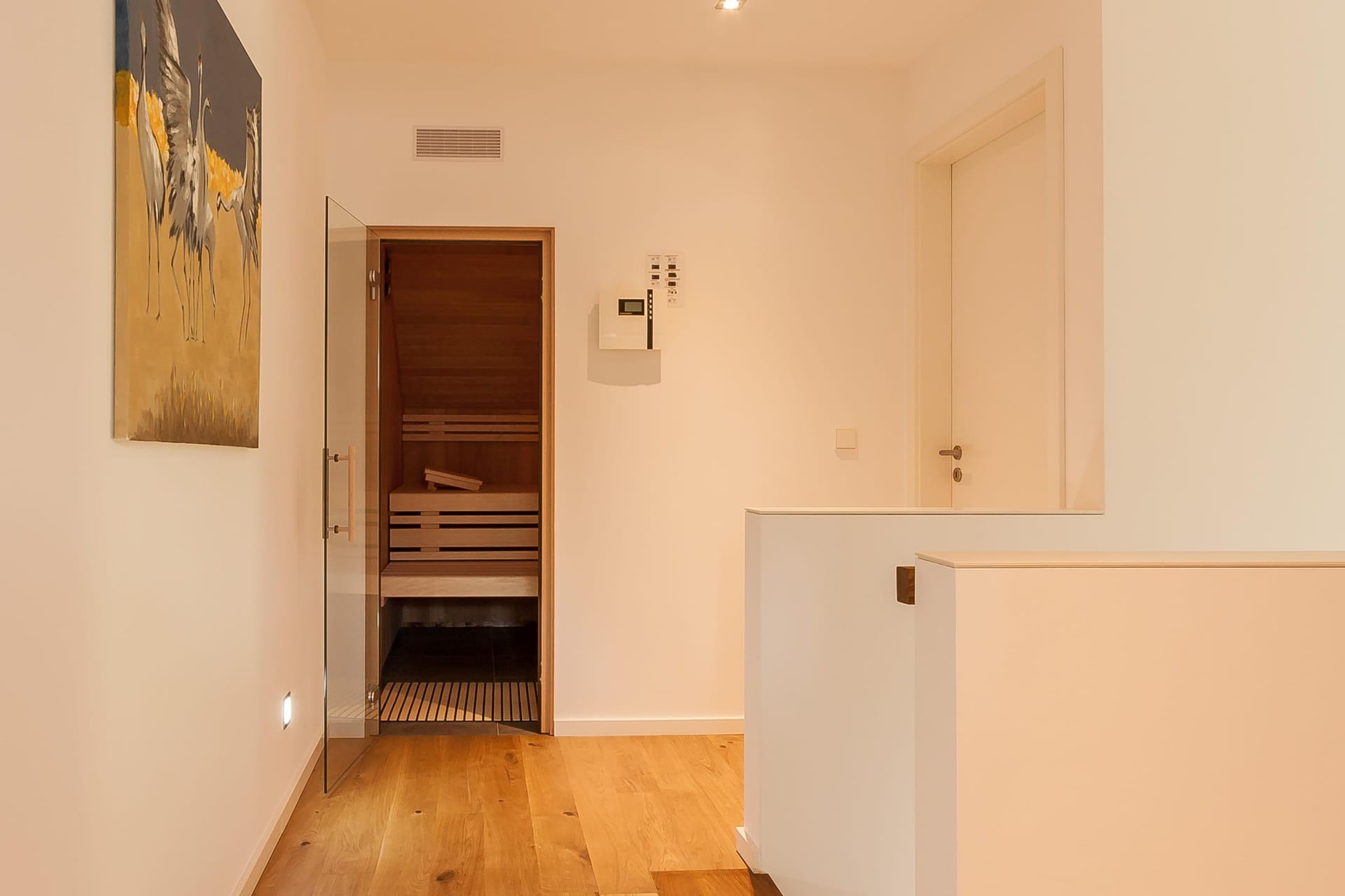 Innenansicht einer modernen Sauna