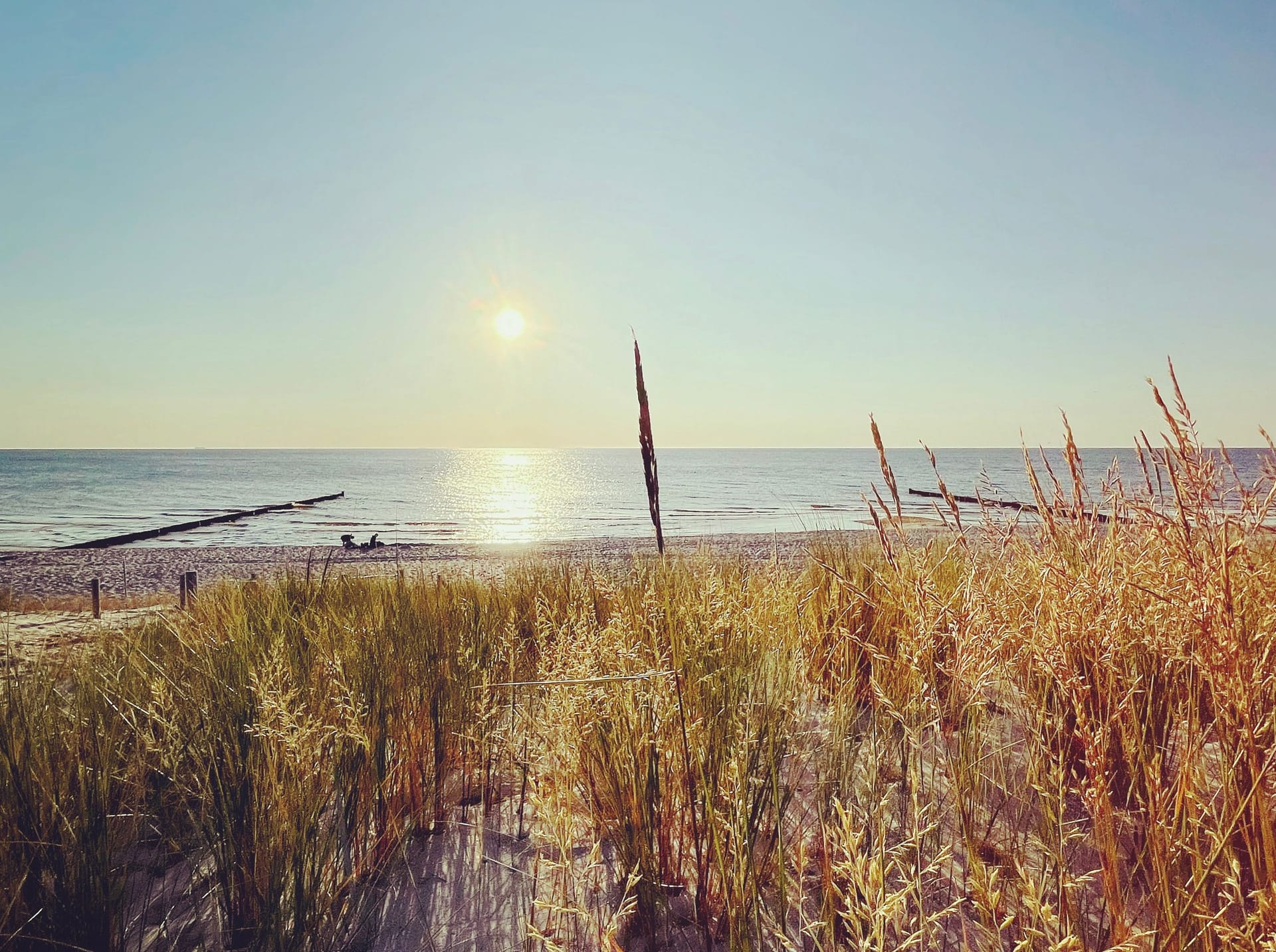 Sonnenuntergang über dem Strand