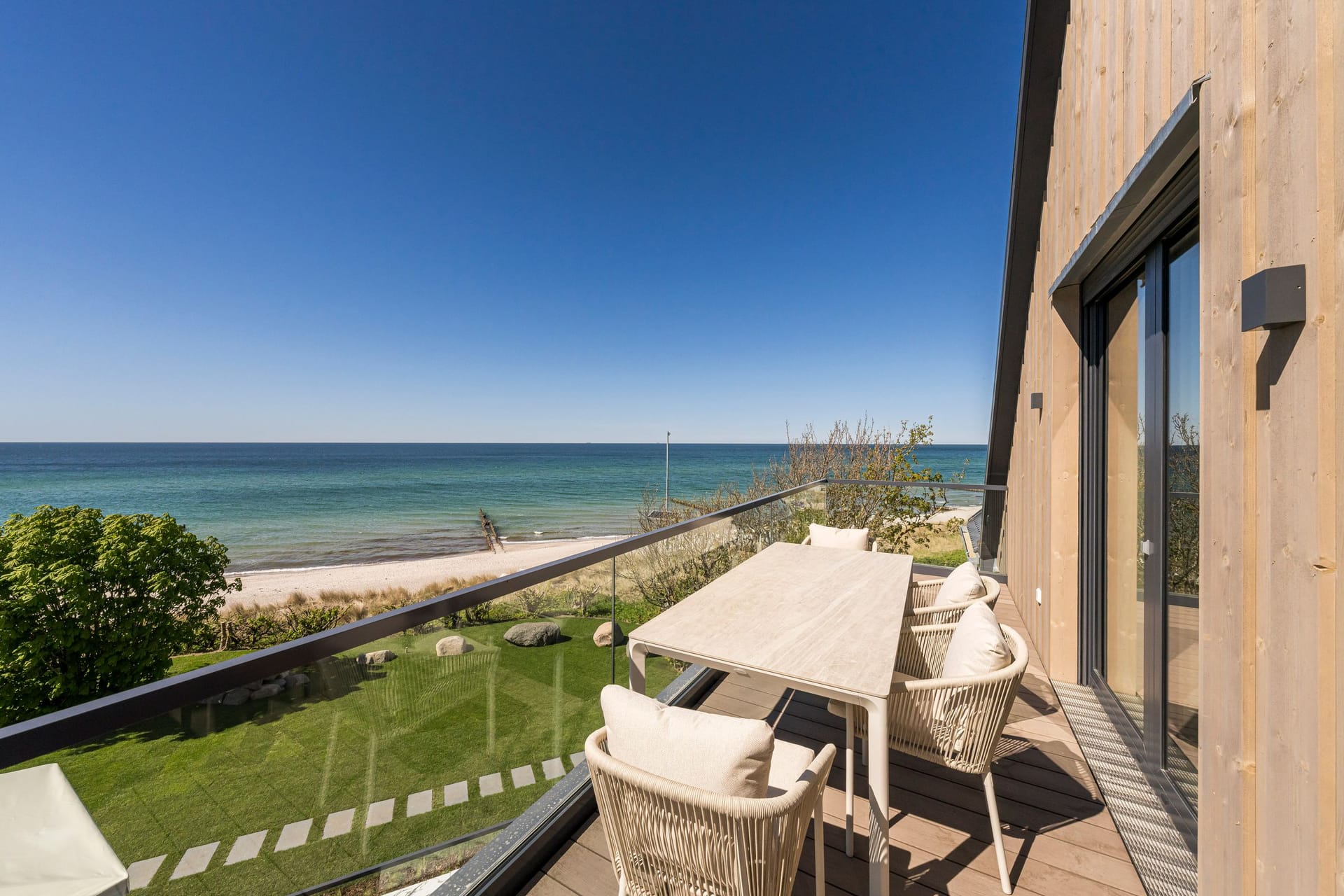 Terrasse mit Meerblick