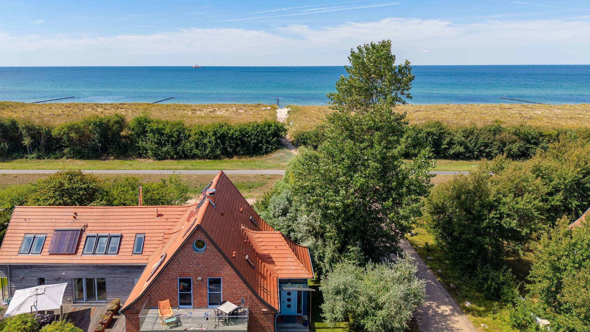 Aussicht auf den Strand und das Meer
