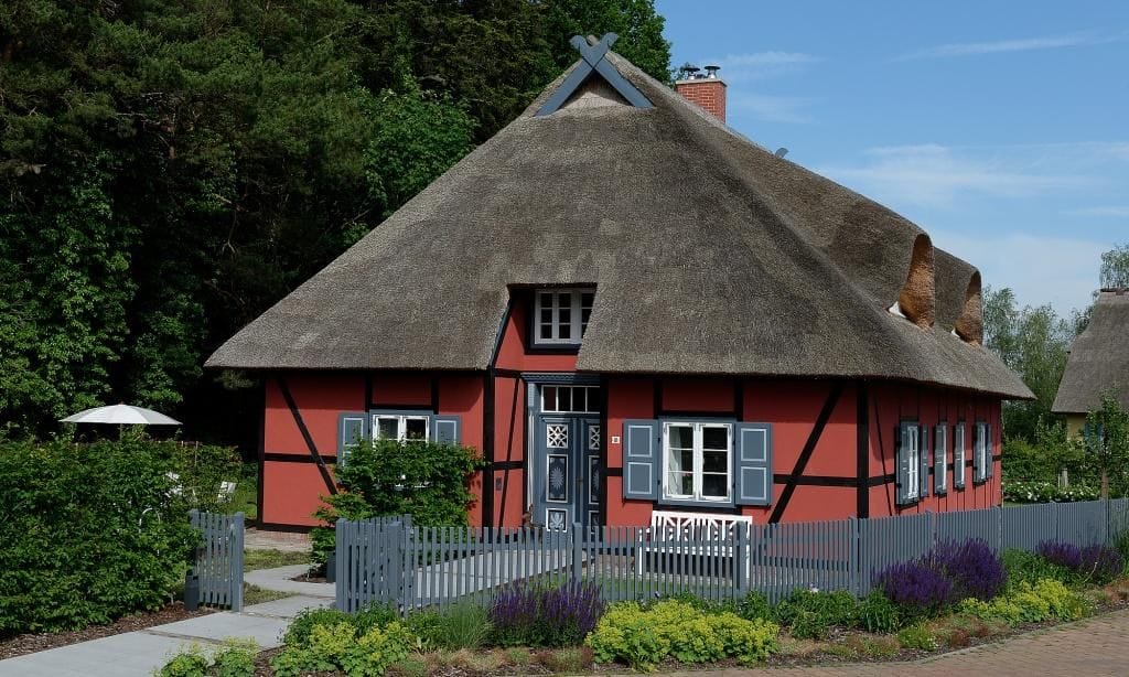 Fachwerkhaus mit Reetdach