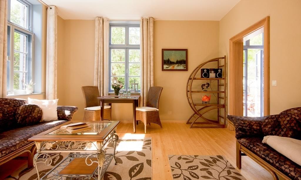 Gemütliches Wohnzimmer mit stilvollem Design