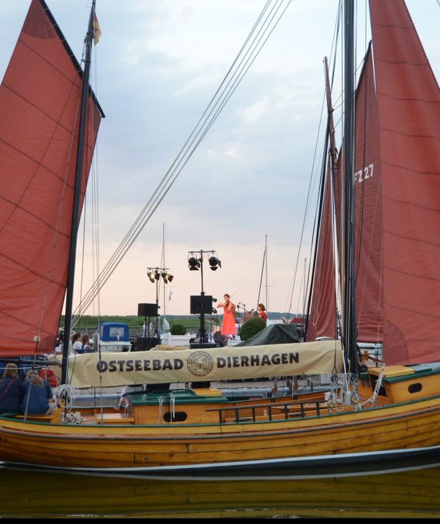 Ferienhauser Und Ferienwohnungen In Dierhagen Mieten Meerfischland Ferienagentur