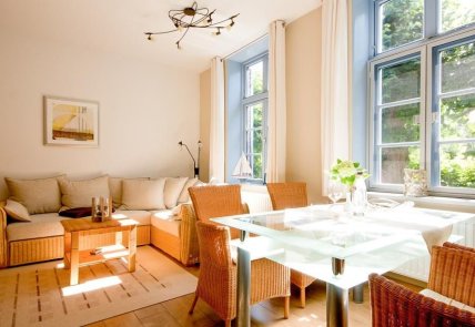 Haus zu den Büschen 03